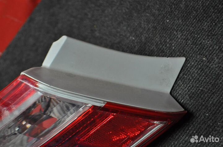 Фонарь задний левый toyota camry ACV40