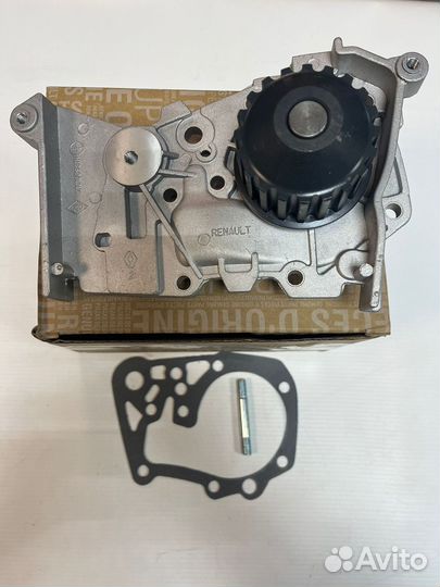 Насос водяной Рено Ларгус 16 кл новый