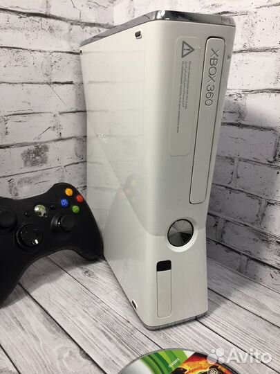 Игровая приставка Xbox 360 S 4гб