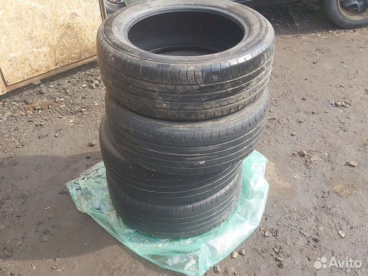 Continental ContiPremiumContact 2 215/55 R17 94V