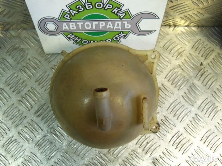 Бачок расширительный Фольксваген B3 Гольф 3 Венто