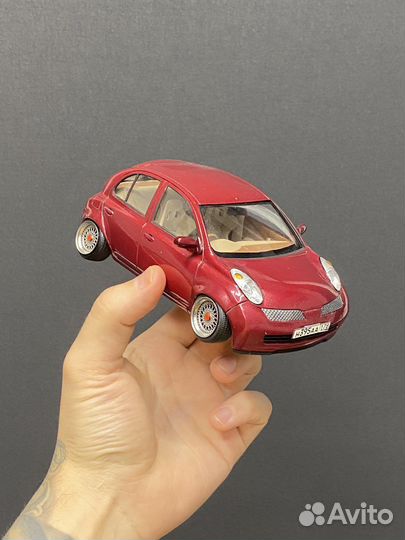Модель Nissan March/Micra масштаб 1.24