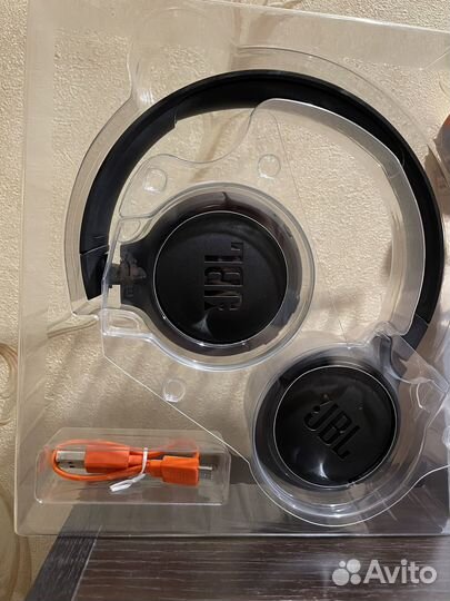 Наушники jbl tune560BT