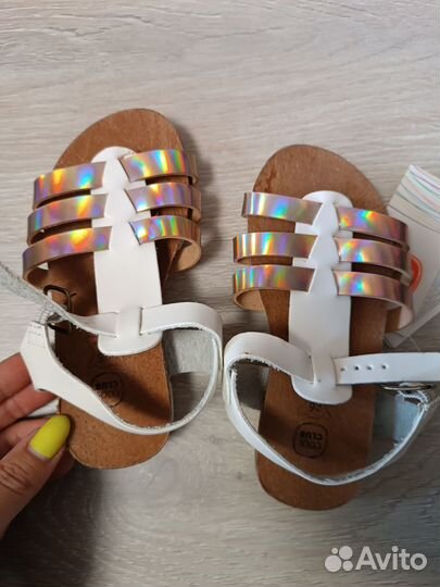 Сандалии для девочки