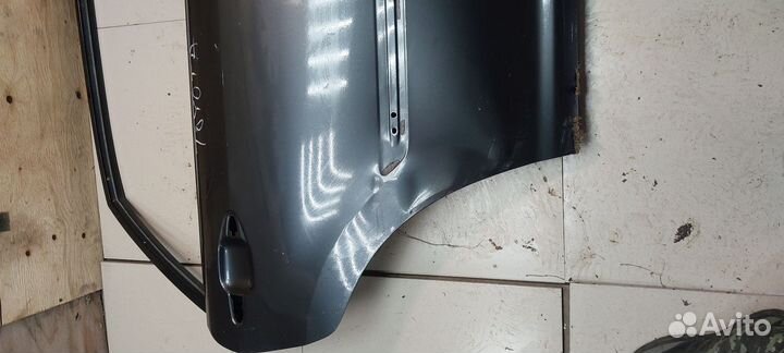 Дверь задняя правая Lexus Rx300 Rx330 Rx350 03-09