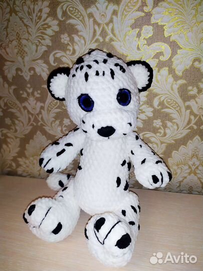 Тигр снежный барс из плюшевой пряжи