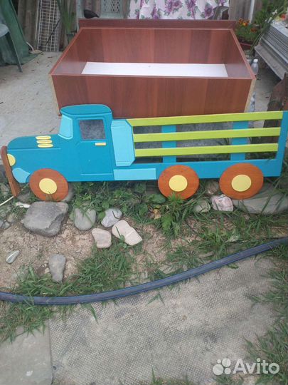 Бортики на кроватку