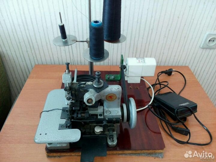 Оверлок промышленный для швейной машины