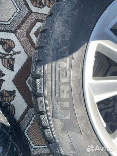 Оригинальные диски BMW R17 с резиной Pirelli