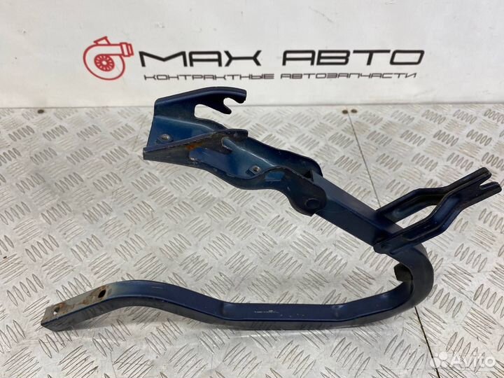 Б/У петля крышки багажника задний правый Hyundai