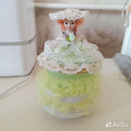 Шкатулка музыкальная новая