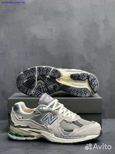 Кроссовки New balance 2002R бежевые