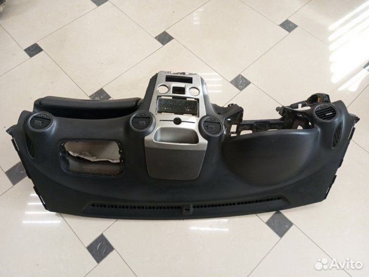 Парприз (торпедо) Kia Carens FG G4KA 2009