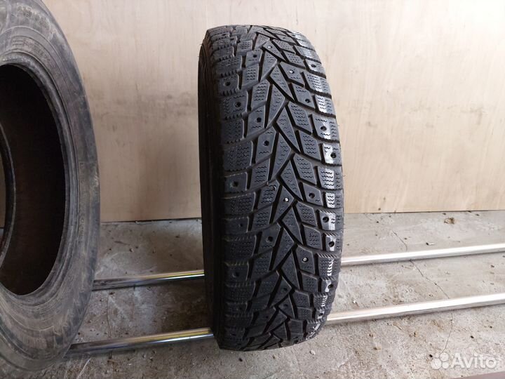 Dunlop SP Winter Ice 02 175/65 R15 88T