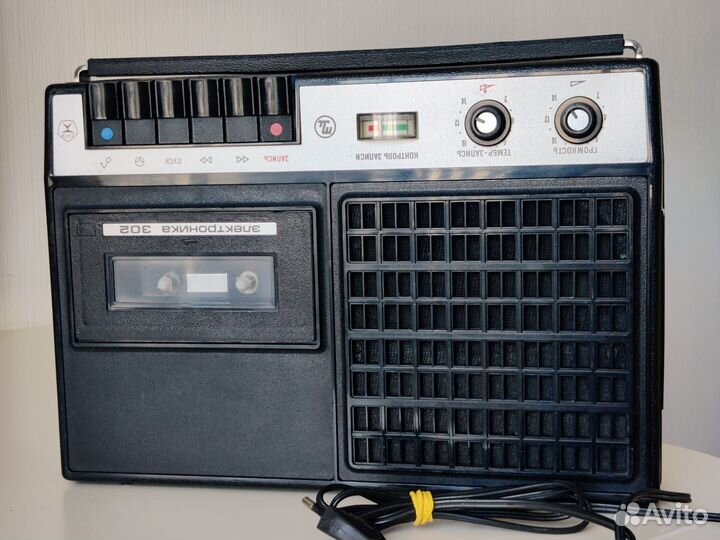 Кассетный магнитофон Электроника 302 + кассета б/у