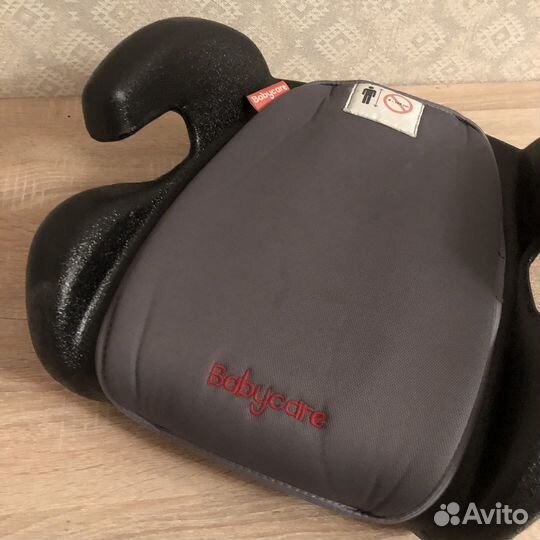 Десткое автокресло бустер