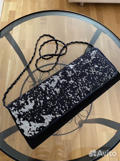 Клатч с пайетками