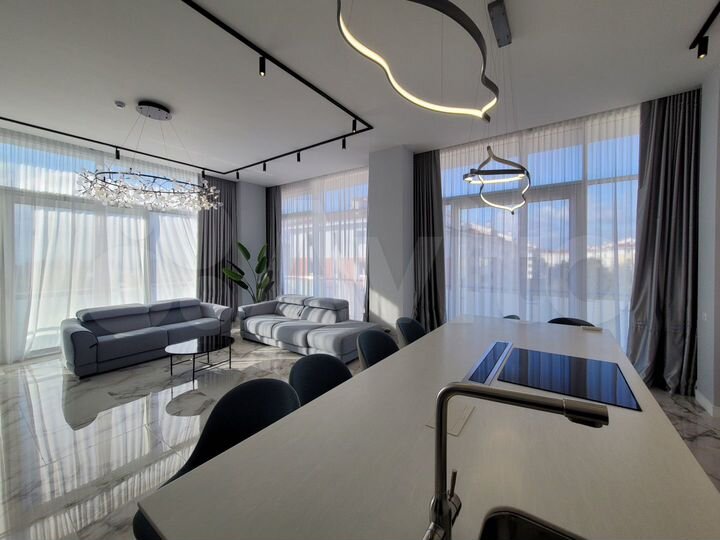 3-к. квартира, 110 м², 3/6 эт.