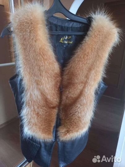 Жилетка женская