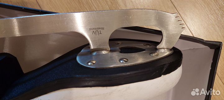 Коньки фигурные женские 38