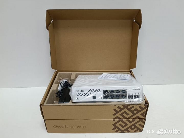 MikroTik CSS610-8G-2S+IN