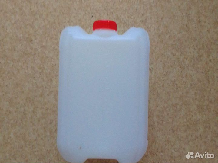 Канистры пластиковые бу 10 литров