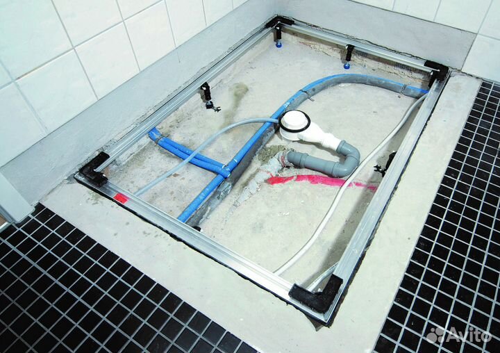 Сантехник. Установка унитаза. Замена смесителя