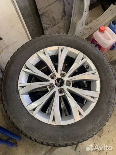 Комплект зимних колес R17 Volkswagen Tiguan 2
