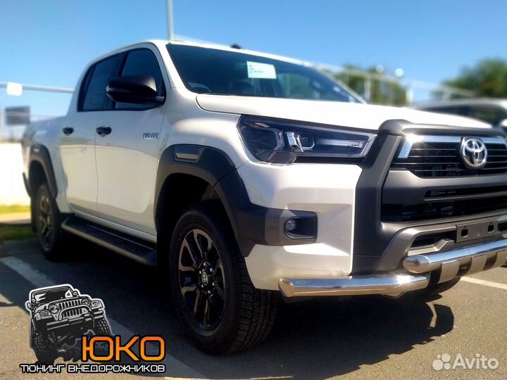 Защита переднего бампера Toyota Hilux Black Onyx