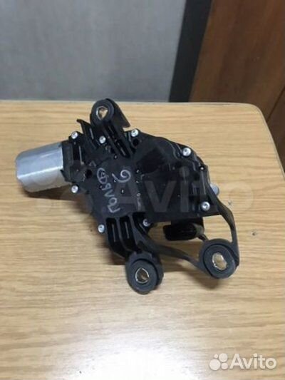 Мотор заднего стеклоочистителя VW golf 6