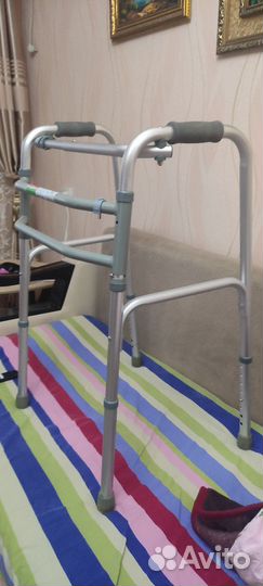 Ходунки для взрослых шагающие