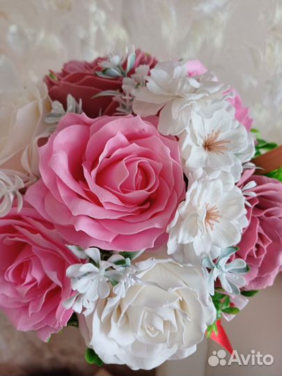 Букет из мыльных роз в корзине