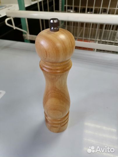 Мельница для перца 20 см. (светлое дерево)