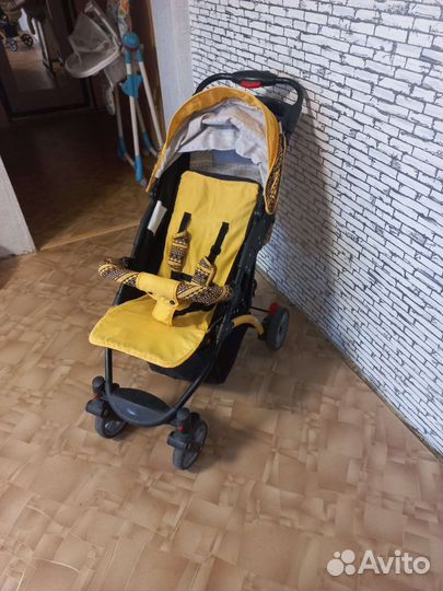 Прогулочная коляска