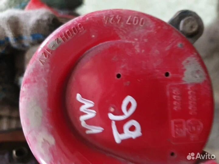 Гудок Пассат б6