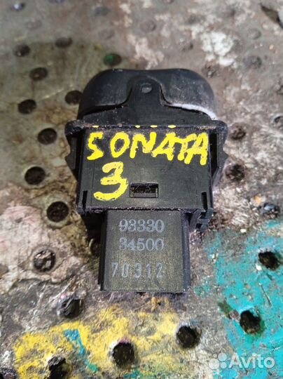 Кнопка подогрева сидения Hyundai Sonata 3 (Y3)