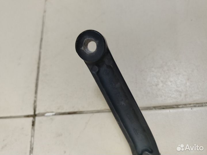 Поводок дворника правый Audi A6 C5