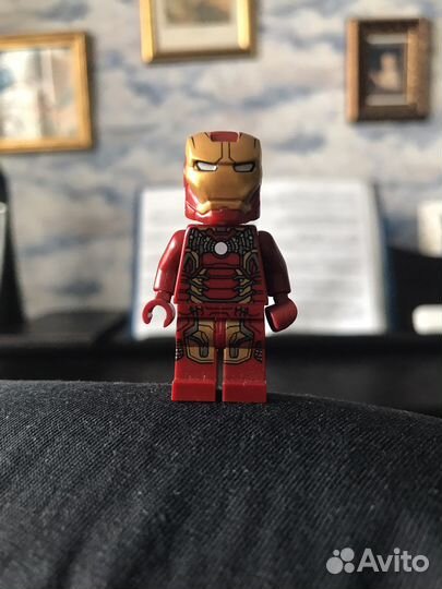 Lego Marvel минифигурка железного человека W43