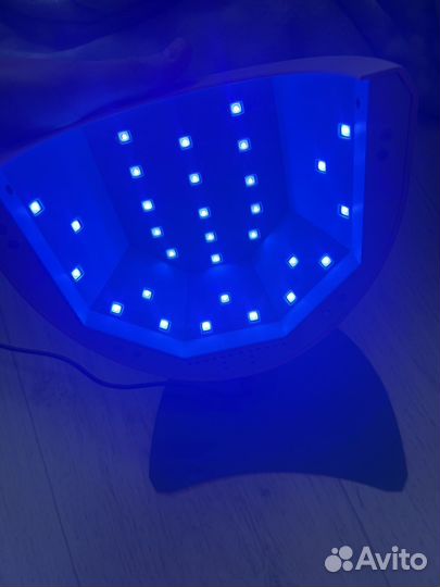 Лампа для ногтей