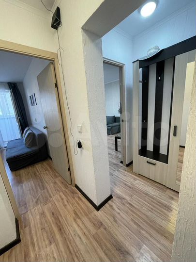 2-к. квартира, 40 м², 8/16 эт.