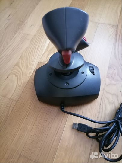 Джойстик Genius для пк