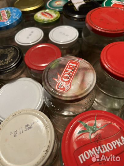 Стеклянные банки с крышками