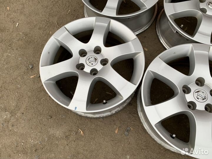 Литье Nissan R17 5*114.3 et40 цо66,1 4шт из японии
