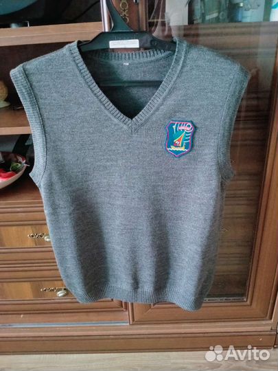 Жилет школьный серый