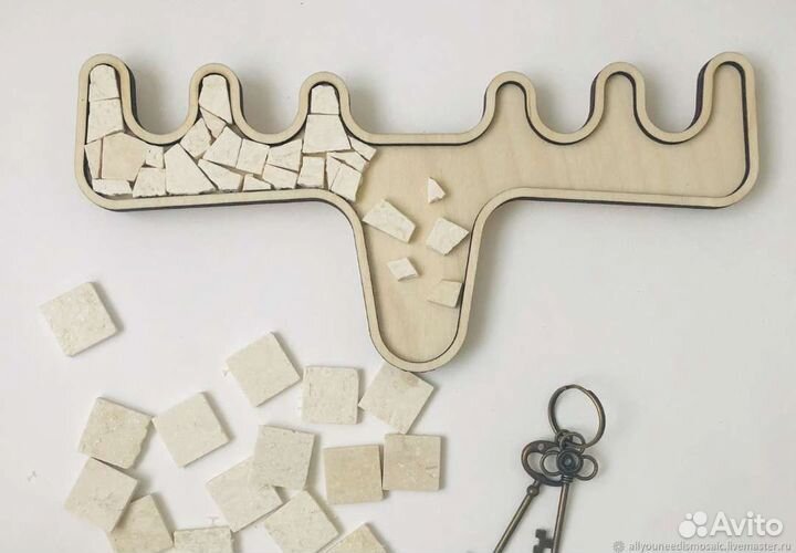 Вешалка настенная