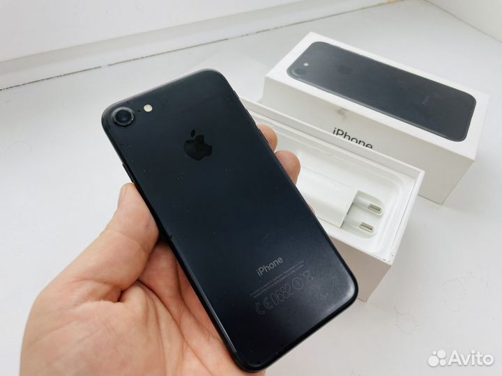 iPhone 7, 32 ГБ