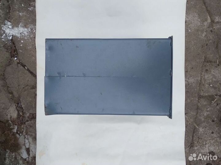 Шкафчик (сейф) металлический