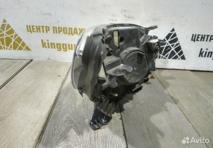 Фара левая бу Renault Kaptur OEM 260602042R