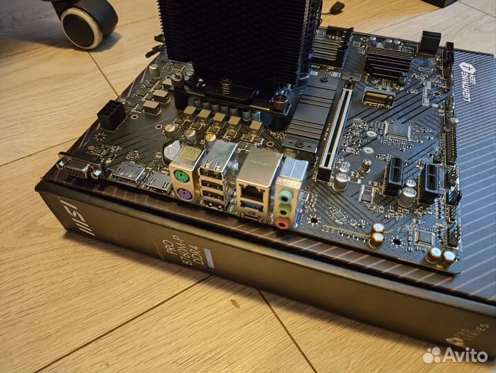 Msi B760M-P + i3 13100f + SE-914xt