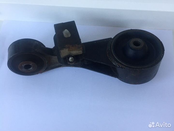 Подушка двигателя camry 50